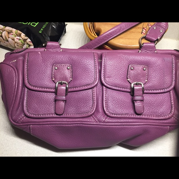 Fossil, leather purple pleaser purse!!